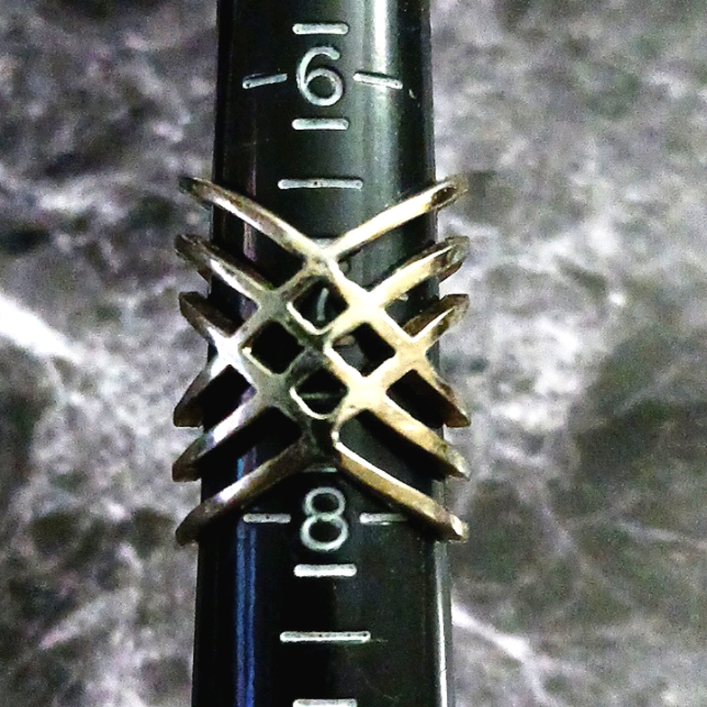 Hexagonal Elongated Ring - Picture 4 of 5